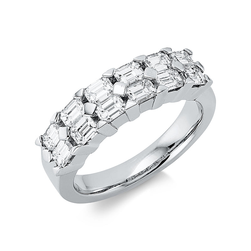 Ring    aus 750/-18 Karat Weißgold mit 12 Diamanten 1