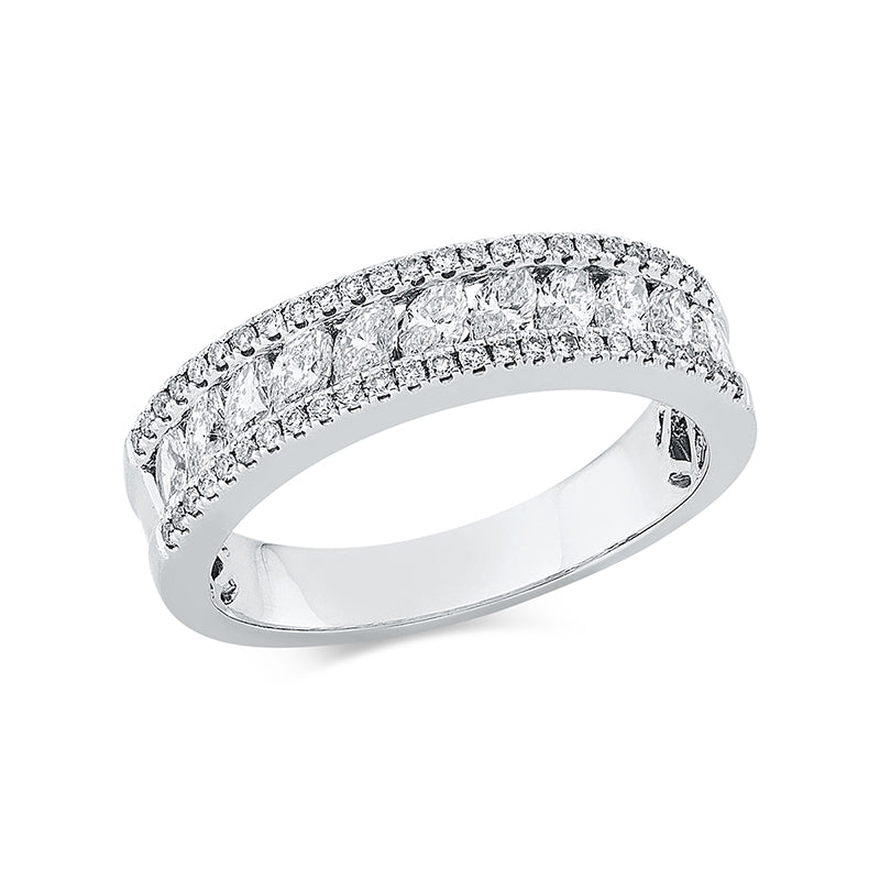 Ring    aus 750/-18 Karat Weißgold mit 61 Diamanten 0