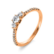 Ring    aus 750/-18 Karat Rotgold mit 19 Diamanten 0