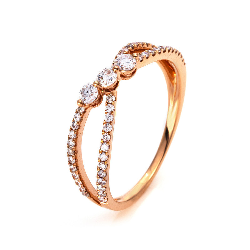 Ring    aus 750/-18 Karat Rotgold mit 53 Diamanten 0