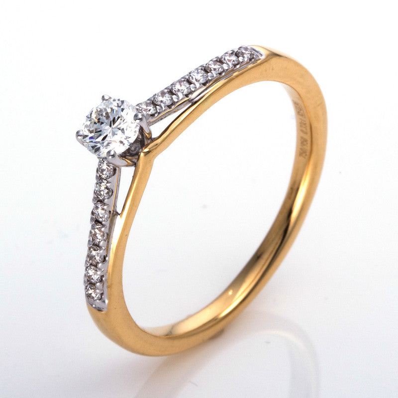 Ring    aus 750/-18 Karat Weißgold Gelbgold Platin 950 mit 15 Diamanten 0