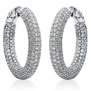 Creolen    aus 750/-18 Karat Weißgold mit 568 Diamanten 16