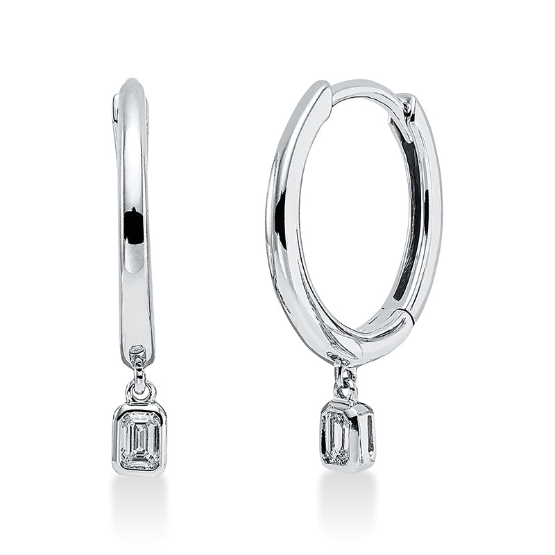 Creolen    aus 750/-18 Karat Weißgold mit 2 Diamanten 0